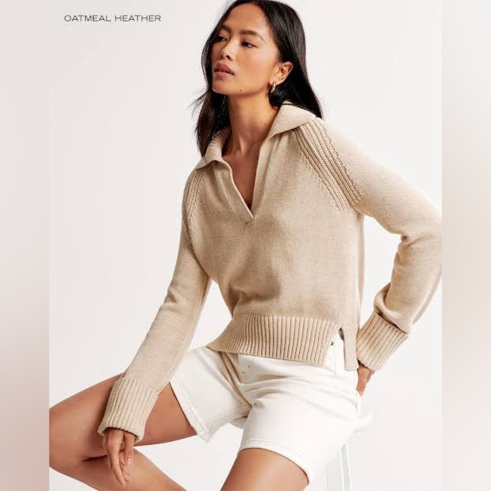 Abercrombie & Fitch notch & neck sweater